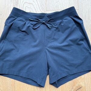 Lululemon - Men's License to Train Linerless Shorts 5" - Black